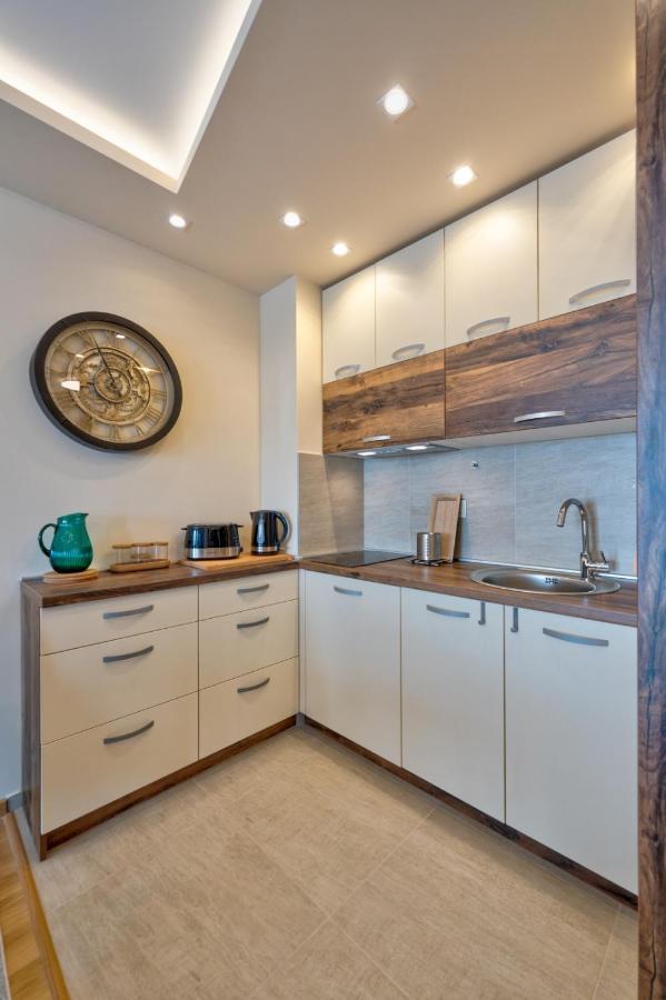 65 Apartment